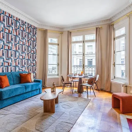 Apartment Parisien Chic Et Confortable